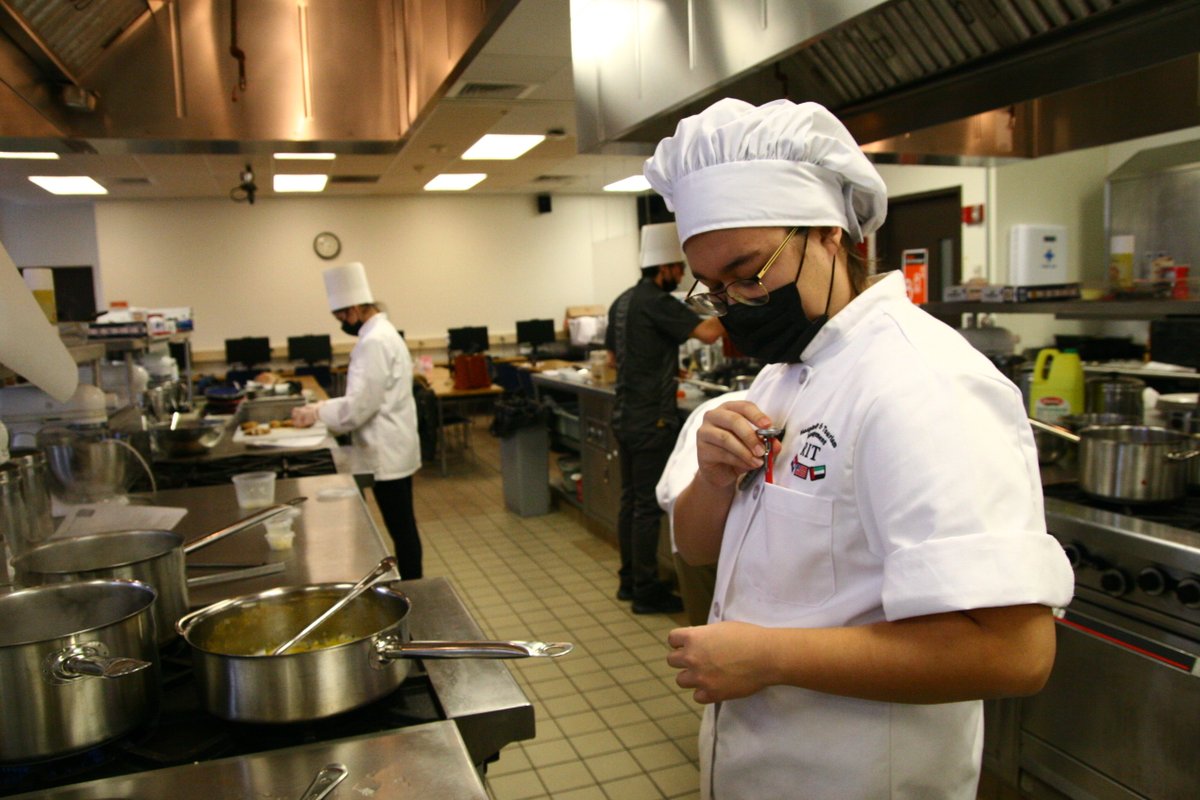 Throwback Thursday to when the restaurant and event management course took over the RIT Catering pop ups! Who got to enjoy the RIT Catering pop up takeovers, and who wants them back next year?! Meet the six students who made it happen last semester: bddy.me/3xuE3ip