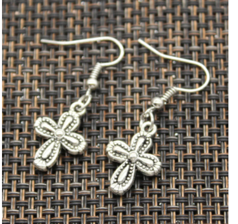 thedarcey1's tweet photo. Introducing our new The Darcey jewelry collection
https://t.co/TtZnFhADXG https://t.co/DTE8OqPA8d