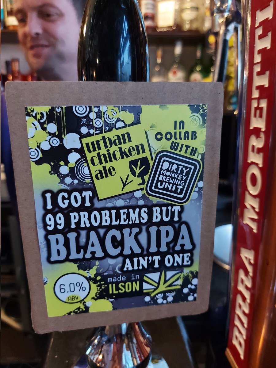 B_O_T1722's tweet photo. Look what i found in the @TheBurntPig darren and his beer 🍺🍺 https://t.co/t8PavmK2WB