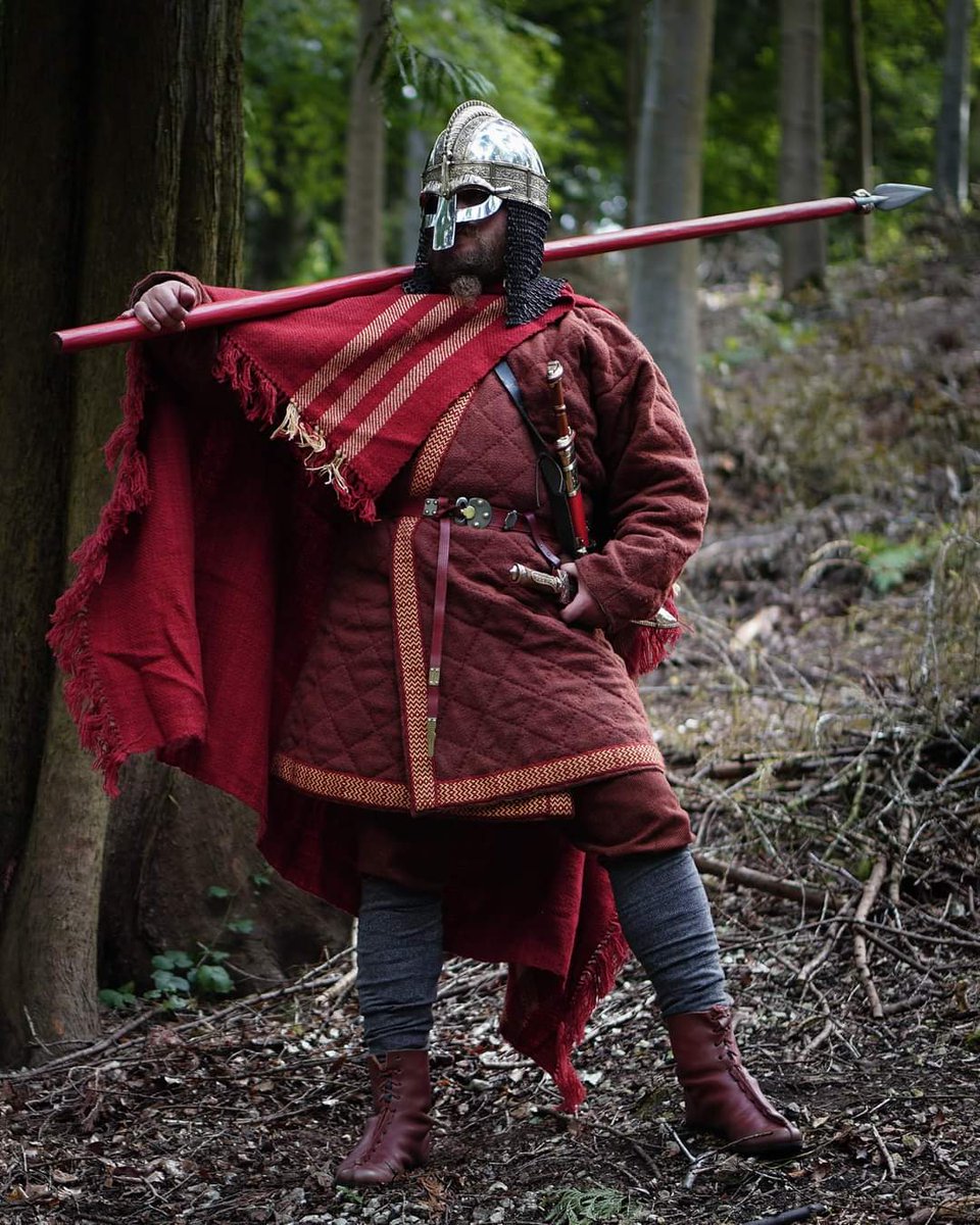 GuardInCharge's tweet photo. @ForHonorGame 

The fact that Raider will never have clothes, let alone look this freaking awesome hurts

Id actually play the character if he didnt look like a homeless steroid addict who listened to Danheim once

Youre looking at this right now, why cant we get better stuff? https://t.co/fSB4kiB9g4