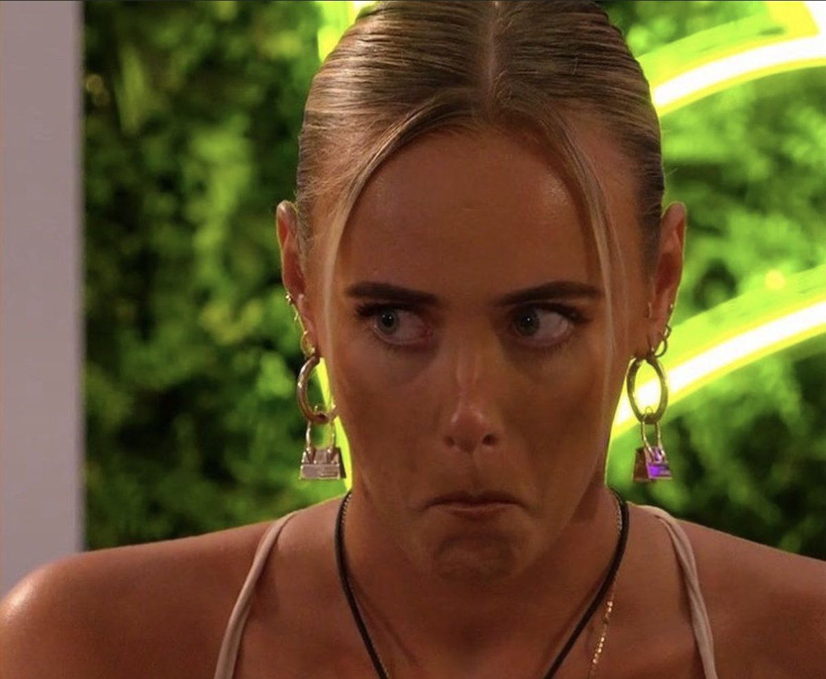 demzibabi's tweet photo. Ekin-Su is going to rip through Casa Amor like a fucking tornado 😂😂😂😂😂😂 #LoveIsland #casaamor https://t.co/4yQPjzv8FJ