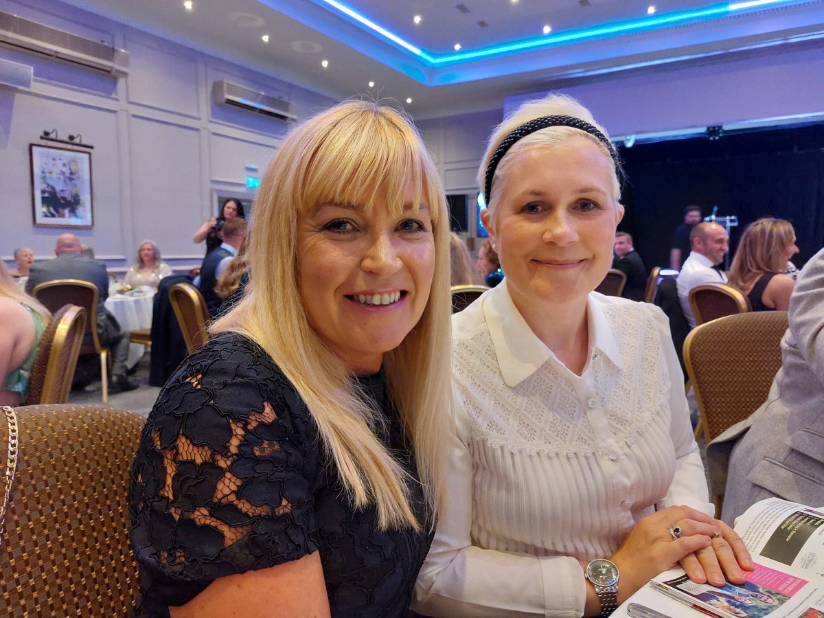 Eva_Awards's tweet photo. Catching up with good friends #HBA22 @Pinklinkladies @SundownSolLtd @LHRecruitment https://t.co/TkhKvcYJYZ
