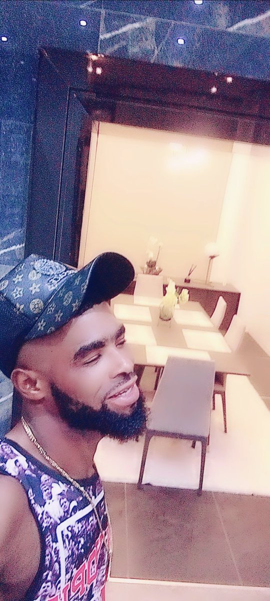 Sambolo5k's tweet photo. Only one life to live https://t.co/CYFCr8bh0O