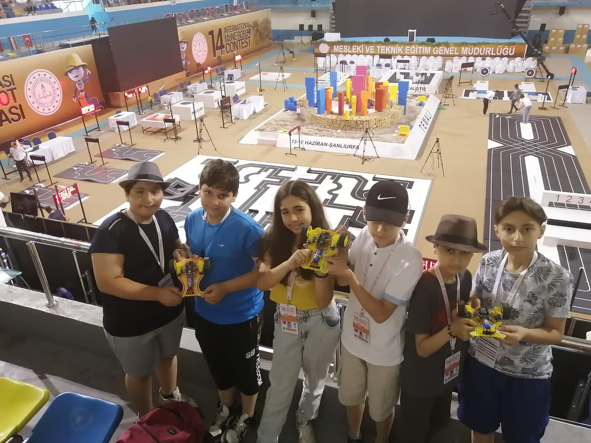 730 Robotun katıldığı Robot yarışmasında
İstanbul Yakası 1,İstanbul 2,
Türkiye 9.'su olduk.öğretmenimiz Tarcan Cantürk, öğrenclermzi tebrikederiz.ulaşımda destek olan Sultangazi Belediyesi,ilçeMilliEğitimMüdürlüğümüze teşekkürederiz
<a href="/necatitekbas/">Necati TEKBAŞ</a> <a href="/IlceSultangazi/">sultangazi ilçe mem</a> <a href="/SultangaziBld/">SultangaziBelediyesi</a>