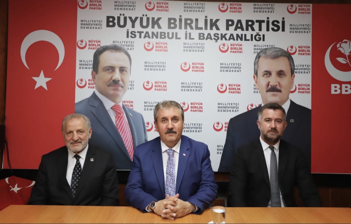mutlu_furtana's tweet photo. Sayın Genel Başkanımız Mustafa Destici’nin il Başkanlığımızı ziyaretinin ardından #Eskişehir Derneklerinin İstanbul’da düzenlemiş oldukları "Sevgi ve Hoşgörü Şehri Eskişehirimiz’in Tanıtım Günleri" programına katılım sağladık. https://t.co/pSAkA6p2Q9