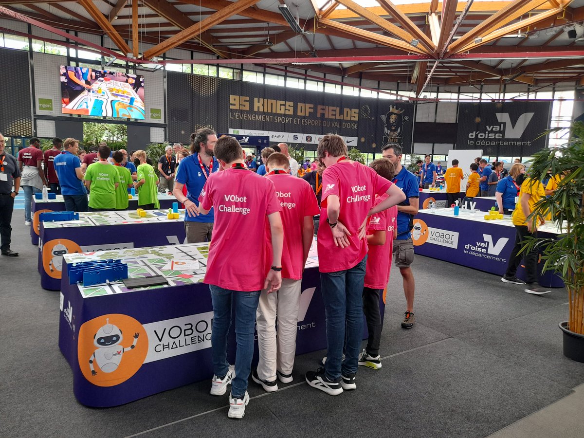 college_jy's tweet photo. Bravo à nos équipes qui se sont qualifiées pour la phase finale du #VObot 2022 !!! Merci @valdoise ,@CDFAS_95 , @marine_savouret , @Maitreni , @MalobertiBoris pour l'organisation de cette belle journée. https://t.co/XHx9Q1Mug6
