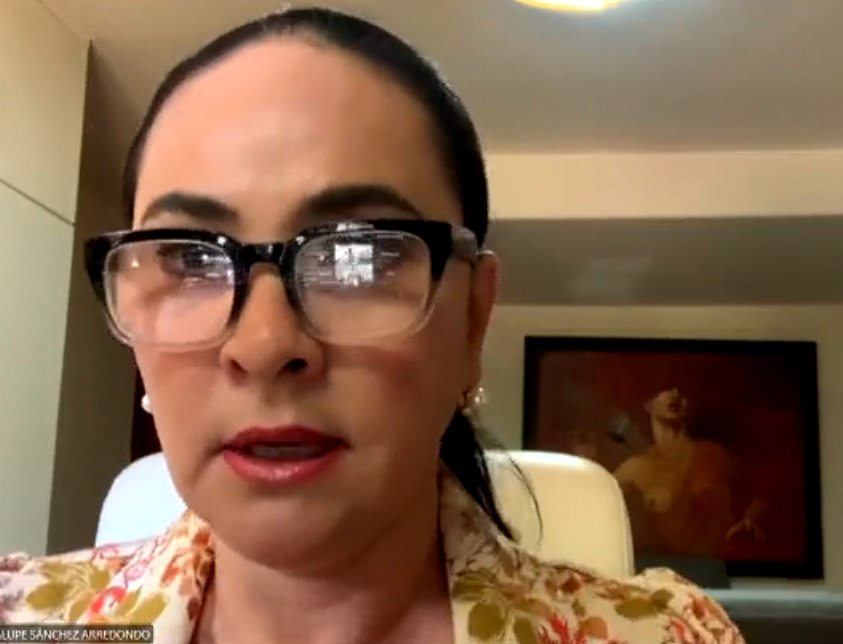 Avalan en el <a href="/senadomexicano/">Senado de México</a>
transformar @INAPESCAmx a Instituto Mexicano de Investigación en Pesca y Acuacultura Sustentables. -”que todo cambie para que todo siga igual", dicen algunos en el sector... 
 facebook.com/10602941111579…