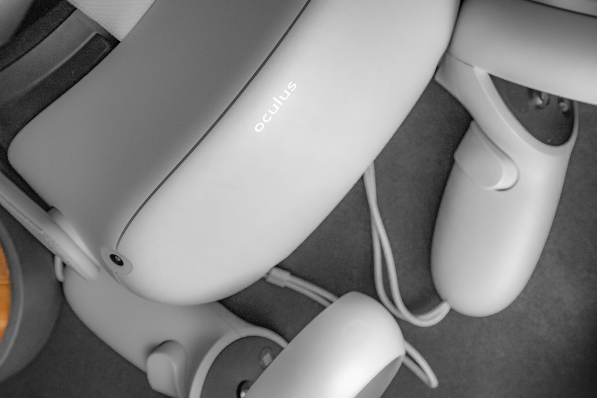 Dior's tweet photo. The #DiorCruise 2023 show in Seville is now live! Watch it with Oculus TV https://t.co/pEnXNRTtQB for an electrifying immersion into the Andalusian inspirations of the highly-anticipated collection by Maria Grazia Chiuri. https://t.co/1vcGmocQZ3