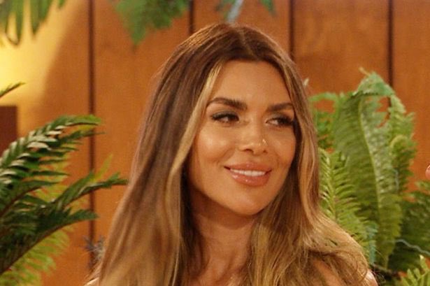 notthatdeep22's tweet photo. Ekin-su has secured herself in the bombshell hall of fame #LoveIsland https://t.co/n3Byflooxh