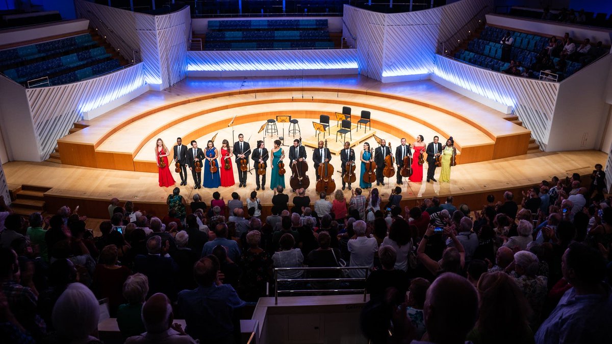 The <a href="/SphinxOrg/">Sphinx Organization</a> Virtuosi are joined by <a href="/BrdrCrsSngMN/">BorderCrosSingMN</a> in a program that sets out to challenge the classical canon with works by Alberto Ginastera, Jessie Montgomery and more. Listen to the concert now.
yourclassical.org/story/2022/06/…