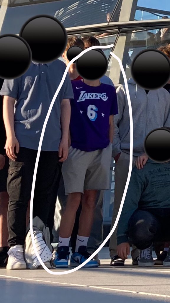 Suuupraaa1's tweet photo. @29nikkey @Trixfnr Der fit war dann wohl doch besser @Trixfnr https://t.co/Lnu0rFwgdZ