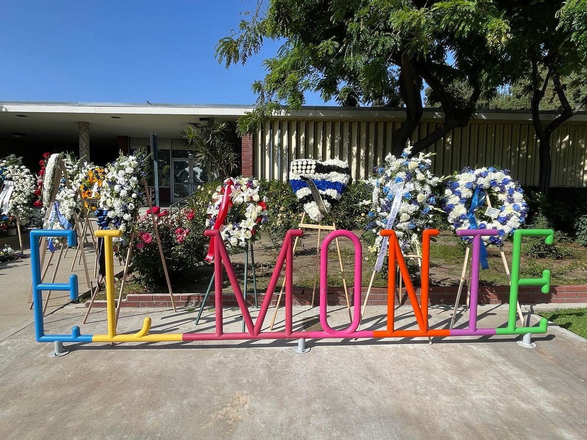 ErikSarni1's tweet photo. We pray for our fallen officers and their families. #ElMontePD #ElMonte 🙏🏽 https://t.co/7elJ2na4We