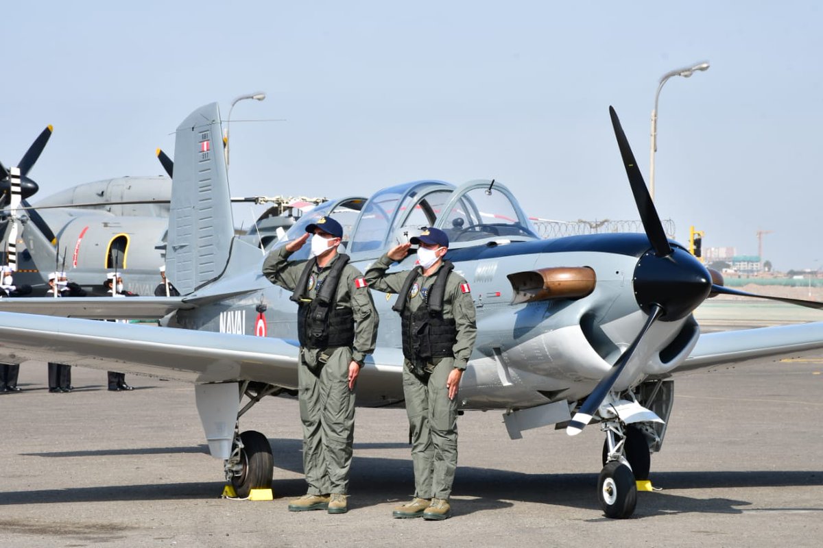 naval_peru's tweet photo. #MGPNoticias Para elevar el nivel de entrenamiento de sus piloto y reforzar su labor de control, vigilancia y defensa del territorio nacional, la Marina de Guerra del Perú incorporó a la Fuerza de Aviación Naval la aeronave de instrucción T-34-C-1, con número de cola ABI 517. https://t.co/7dCn901p31