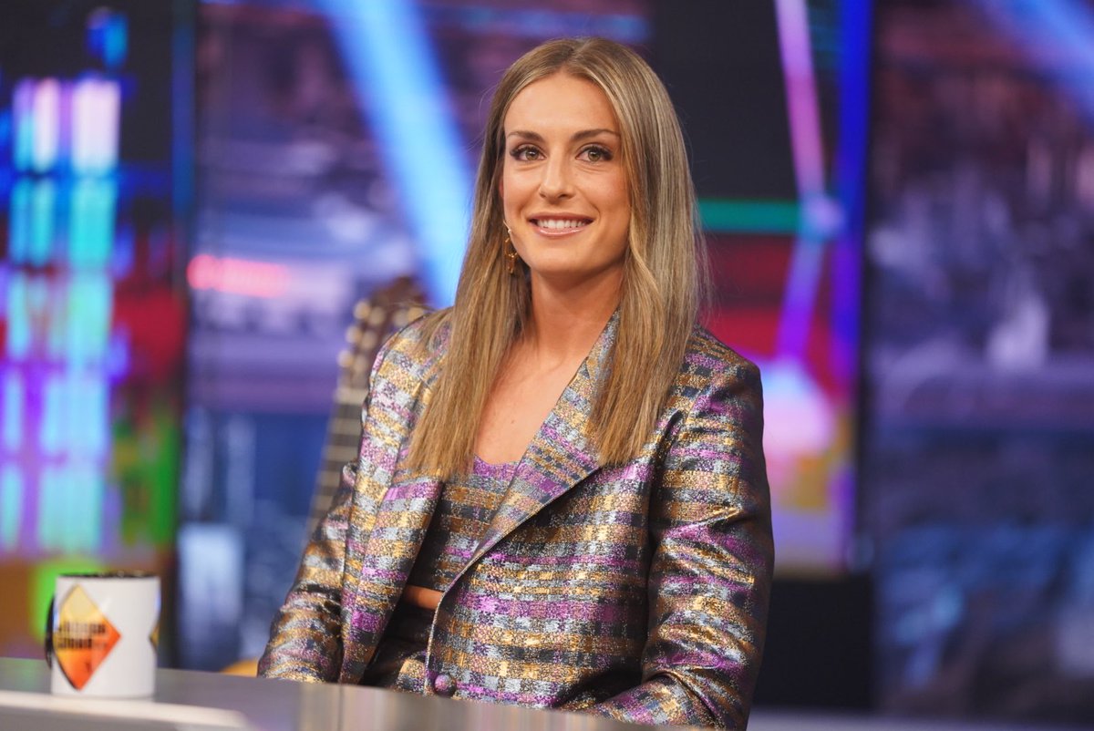 Alexia Putellas en El Hormiguero. Otro hito del fútbol femenino. Qué importante es tener referentes como ella. Y no hablo sólo de deporte #AlexiaEH