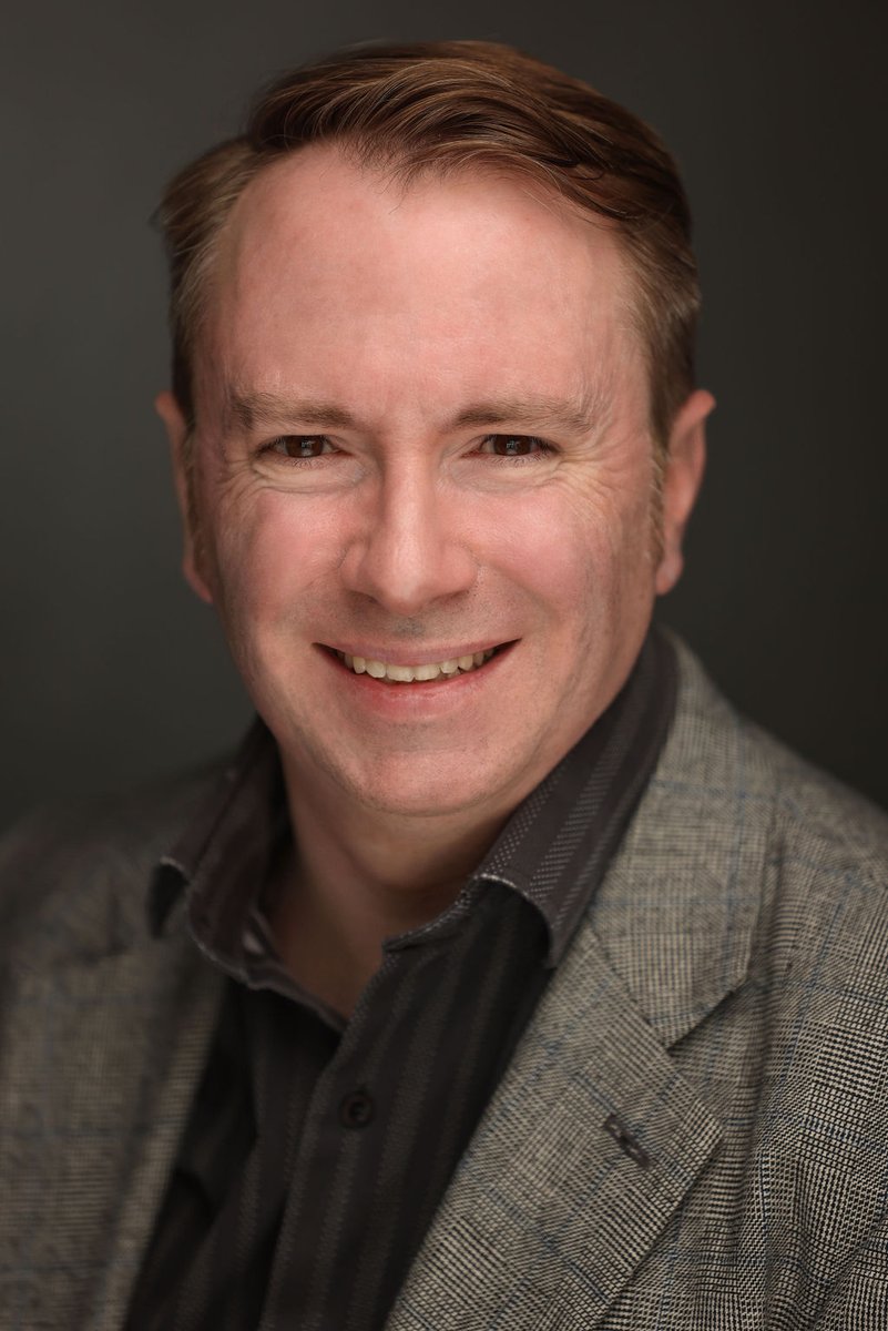 NathanLWeller's tweet photo. Had lots of new #headshots (and other shots) taken recently by @WeAreLumosia in Bristol as part of a post-pandemic #acting profile update.  Here's a taster of some of the shots.  I had a two-hour session so was even able to shave my beard off halfway through! #Actor #TeamHashtag https://t.co/VSt6KBVXIM