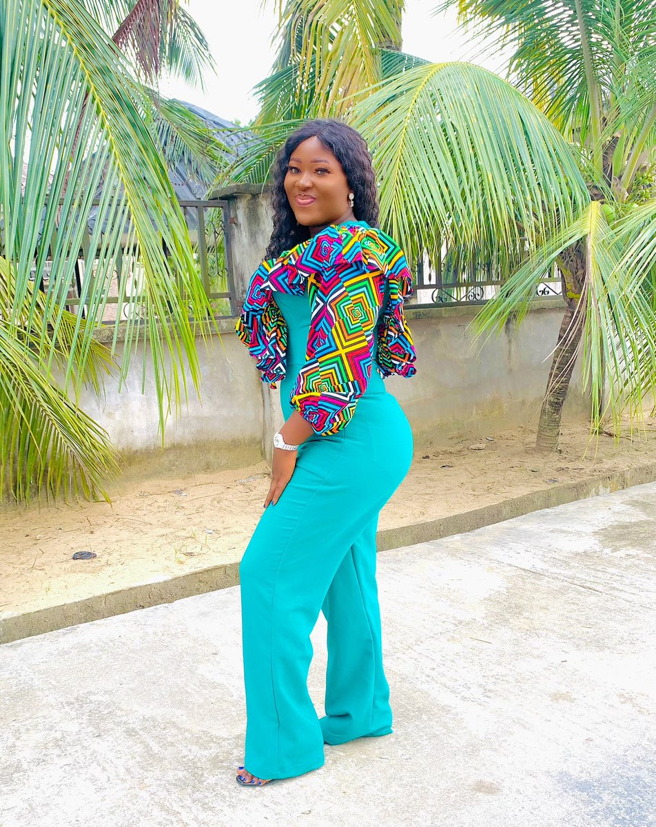 JamesIkio's tweet photo. Thank you lord am a year better and prettier #birthdaygirl https://t.co/TWFsK1cvXn