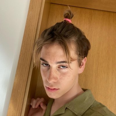 Lyeonn1's tweet photo. #NewProfilePic https://t.co/b2NVCSh72B
