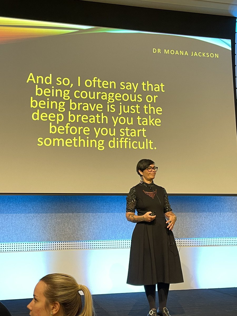 #vala2022 day 3 was all about people & communities. tech is people. solutions should be people-centric. we work better when we are happy & healthy. be consistent. creativity is outside of our comfort zones, stronger through collaboration. tech must not be without humanity 🌞