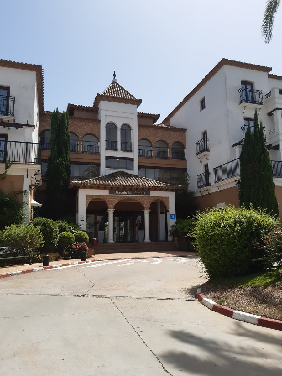 Juxtiine72's tweet photo. Andalousie ❤
#Andalousie #BarceloIslaCanela #Ayamonte #Séville #Portugal #PremierVoyage https://t.co/NgeydRjz5z
