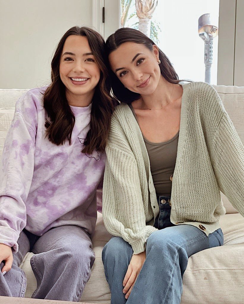lolmerrell's tweet photo. beautiful souls ♡ https://t.co/Ubefkp10Sc