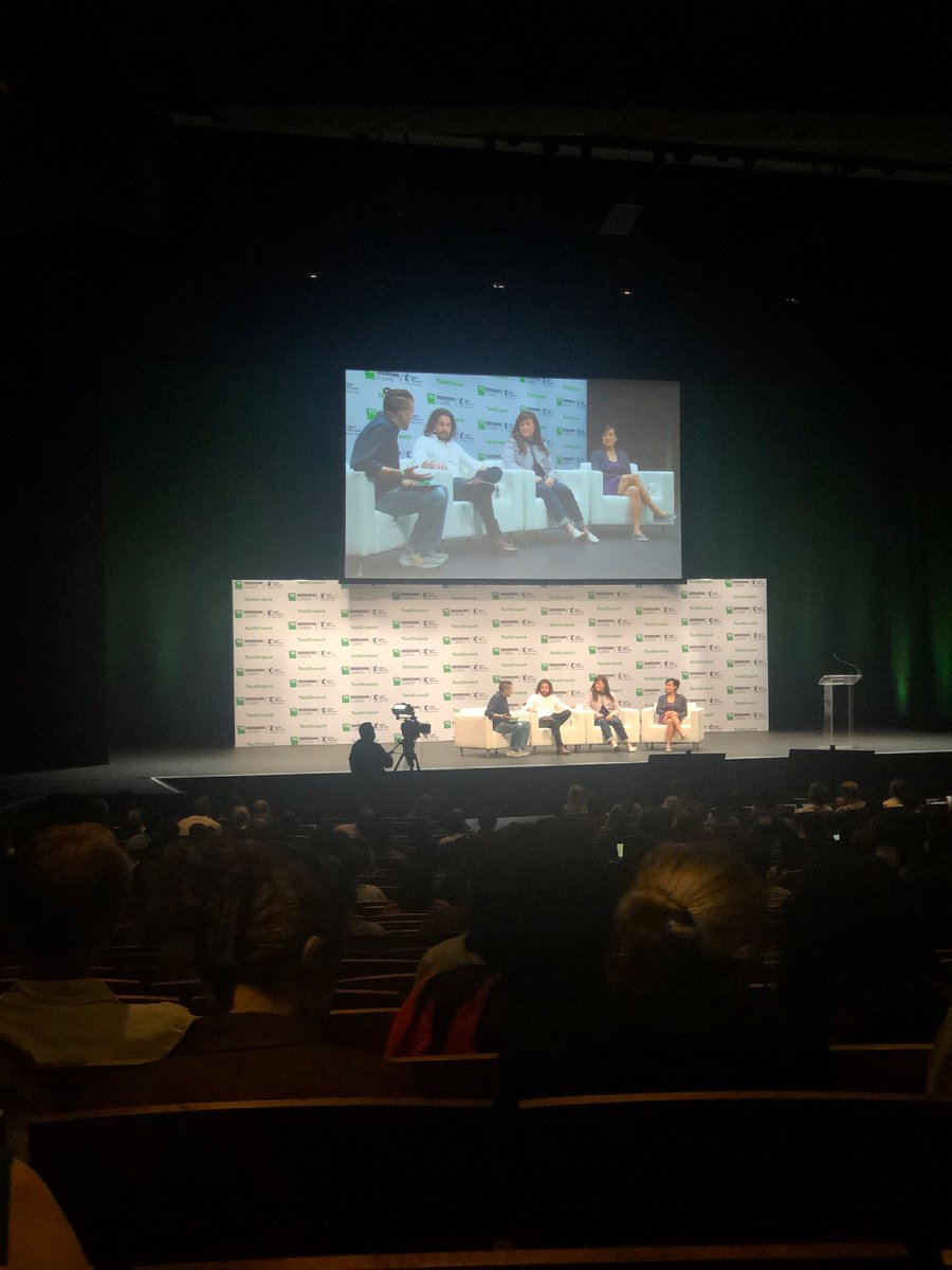 V2comms's tweet photo. Earlier this week, V2 VP @nmmet attended @TechCrunch #TCClimate in Berkeley, CA, where V2 client @Breakthrough Ventures took the stage in a panel focused on #cleantech investments.
Are you a cleantech organization looking for #PR support? Get in touch: https://t.co/0g6JlnYhUP https://t.co/k245Bz6kya