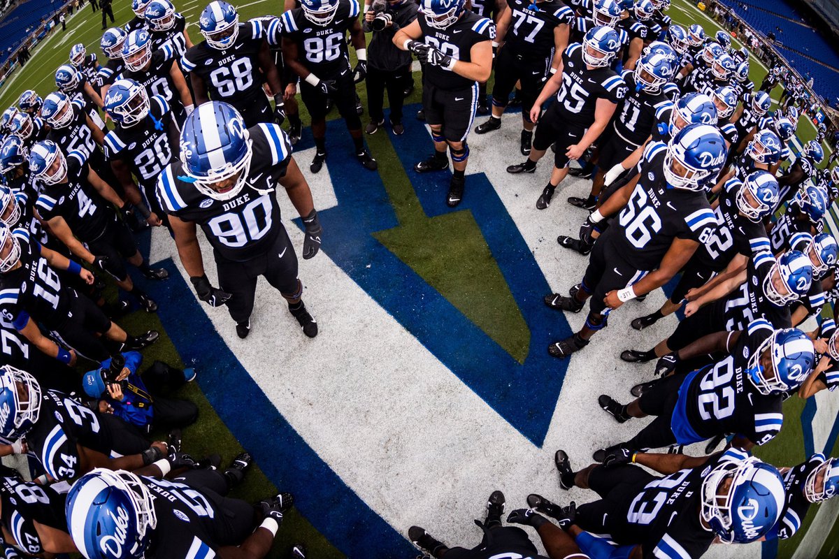 BryceYoung_22's tweet photo. After having the opportunity to compete at camp followed by a conversation with @CoachHJSimpson, I am grateful to announce I have received an offer from Duke University!
#BLEEDBLUE #AGTG
@DukeFOOTBALL @CoachIsh_ @CoachJasonEstep @charchristfb @CharChristAD @LemmingReport https://t.co/I5ohOu7nkV