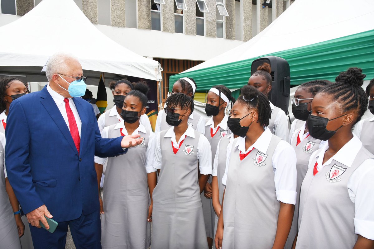Justice Minister <a href="/Delroychuckjm/">Delroy Chuck</a> interacting with students at the National Public Education Symposium at the Kingston and St. Andrew Parish Court - Criminal Division. The students were also given an opportunity to tour inside the court. <a href="/mojofficialjm/">Ministry of Justice, Jamaica</a> @jambar2022 <a href="/MOEYJamaica/">MOESYI Jamaica🇯🇲</a>.