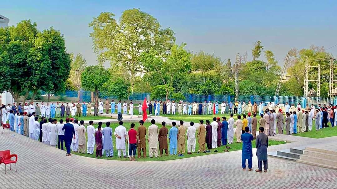MohammadAriyak1's tweet photo. پختون سٹوڈنٹ فیڈریشن یونیورسٹی کیمپس کا میٹنگ چیرمین خضر وزیر کی نگرانی میں ہوا ۔ جسمیں صوبائی قائدین اور مرکزی قائدین نے خصوصا شرکت کی ۔ میٹنگ میں یونیورسٹی کیمپس کے مسائل اور کیمپس کے الیکشن پر خصوصی بات ہوئی ۔
#PsfCampus 🚩
@BazTaimur @AimalWali https://t.co/6wxiFs1l3k