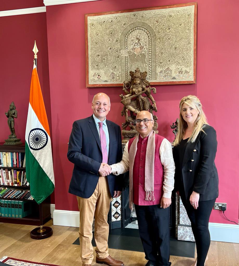 Wonderful to meet Warren Deutrom, Chief Executive, @cricketireland & Amanda Craig & talk about my first favourites #SunilGavaskar & @GRVishwanath97, epitomes of #SportsSpirit. Look forward to welcoming #TeamIndia for #T20I in #Ireland. 
@BCCI 
@SGanguly99 @JayShah @hardikpandya7