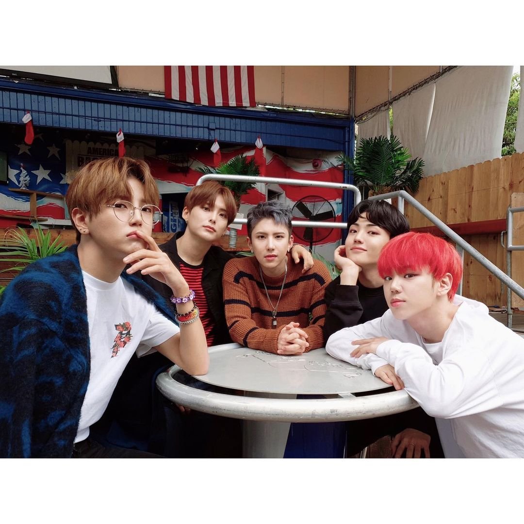 ACEtagram_7's tweet photo. 191212

[#ACE_PHOTO] 📸
⠀
A.C.E CONCERT
[UNDER COVER : AREA US]
⠀
2019.12.11 #5 MIAMI CHOICE 💗
Thank You !
⠀
#ACE_CONCERT
#UNDERCOVER_AREA_US
#ACEinMiami
⠀
#ACE #에이스 #삐딱선 #SAVAGE
#준 #동훈 #와우 #김병관 #찬
#JUN #DONGHUN #WOW
#KIMBYEONGKWAN #CHAN https://t.co/BPTtcOs3YI