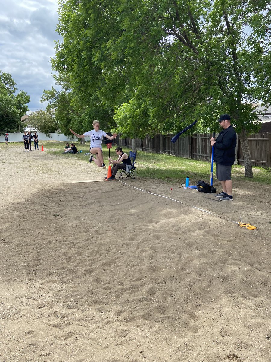 macneillrps's tweet photo. Great day for track! So many smiles, and such great participation in many events from our students ๐ Awesome to see students achieving and trying their best๐ Relaxing together after an action packed day โ๏ธ๐๐ป@macneillrps @RegPublicSchool @macneill_scc #trackfun #tryyourbest https://t.co/vrXS4pLAus