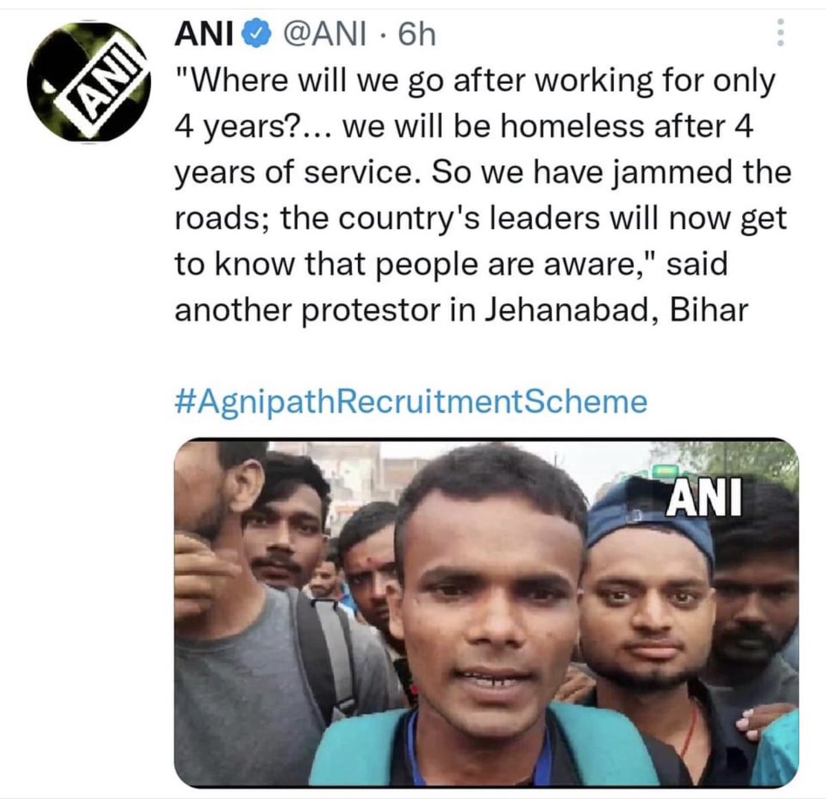 PageBlank's tweet photo. Mitro this is exactly what I discussed in today’s #BroaderView. Now future Agniveray are asking tough questions from #JumlaSarkar.
#TheBlankPageOfficial #AgnipathRecruitmentScheme #AgnipathScheme #Agniveer https://t.co/vDQKXxMd8B