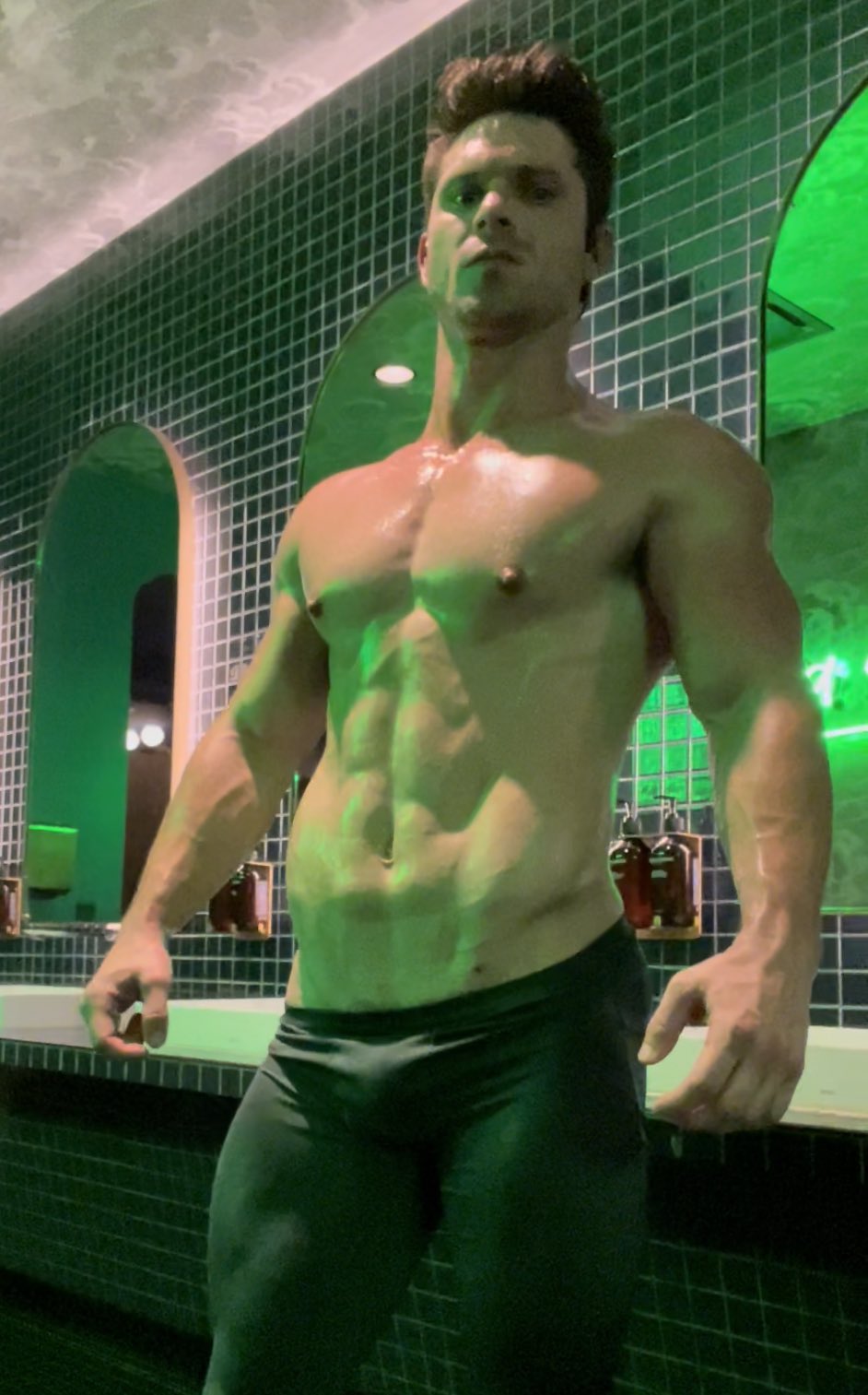 Devin Franco on Twitter "This is my resting gym face lol. I forget