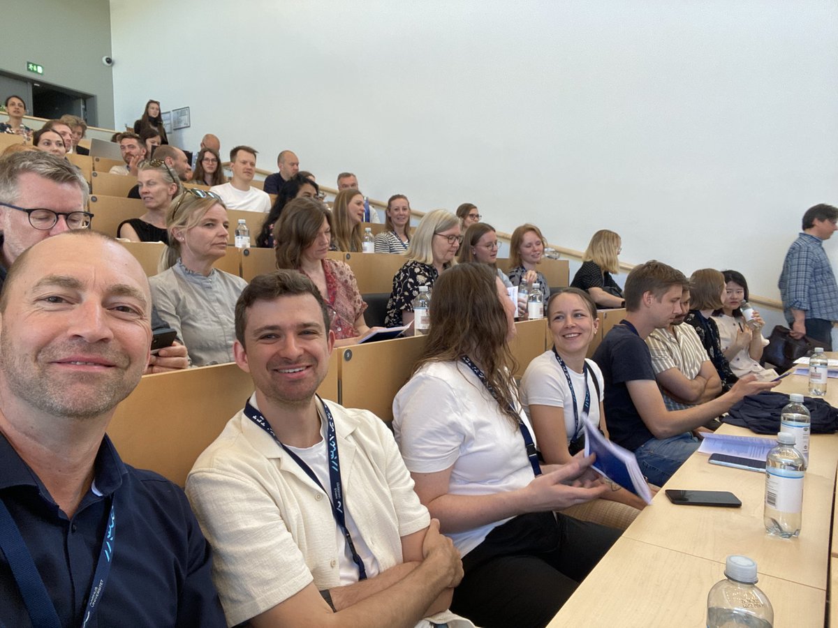 @DCEAarhus Klar til #PhD_Day
#HealthAU @AarhusUni 👍👨‍🎓💙