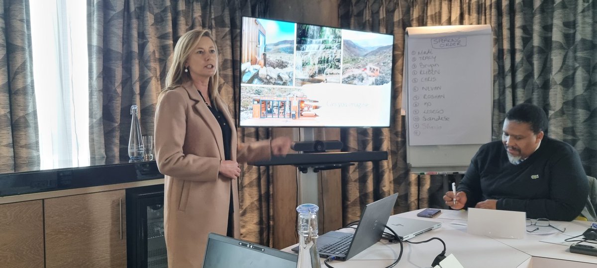 helloverity's tweet image. Story makes hard to digest information so much easier to get across

#presentwithpower #presentingcourse #timesquare