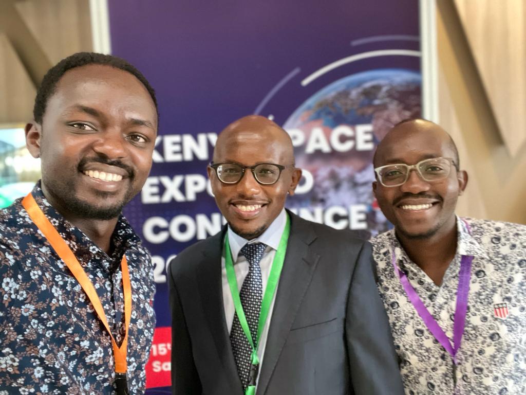 TomorrowNow_'s tweet photo. The words of Charles Mwangi of @SpaceAgencyKE  reflect what we strongly believe at @TomorrowNow_  “Space opportunities are in the NOW, it is no longer about the future”
We must act NOW to empower farmers for #ClimateAdaptation
#WeatherIntelligence4ALL #KSEC2022  #fridaymorning https://t.co/mnP9N6X765