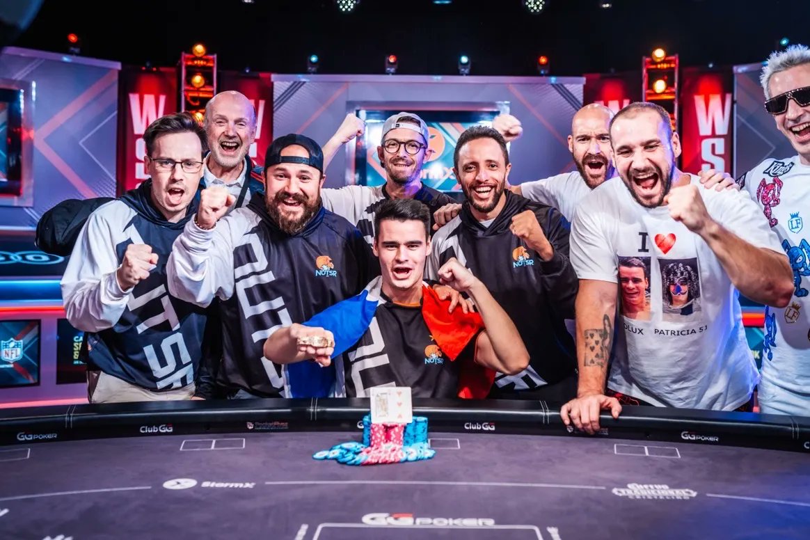 👋 NutsR recrute 3 joueurs de cash game, 4 en MTT et 4 en expresso. Si tu ne peux pas te déplacer jusqu’au Cambodge, tu as la possibilité d’intégrer la team Online. Si tu souhaites tenter l’aventure, tu peux nous rejoindre au centre 😉 N’hésite pas à nous envoyer un MP.