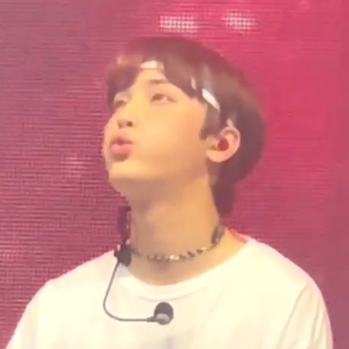 tiny_hak's tweet photo. hes sooo 🥹 https://t.co/TVxcAatlT0