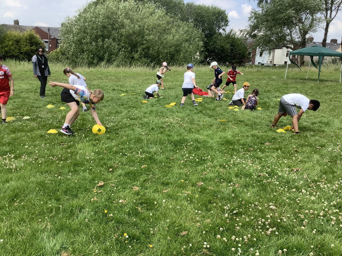 PeelParkClass12's tweet photo. Domes and dishes! https://t.co/iCHdbHUYXH