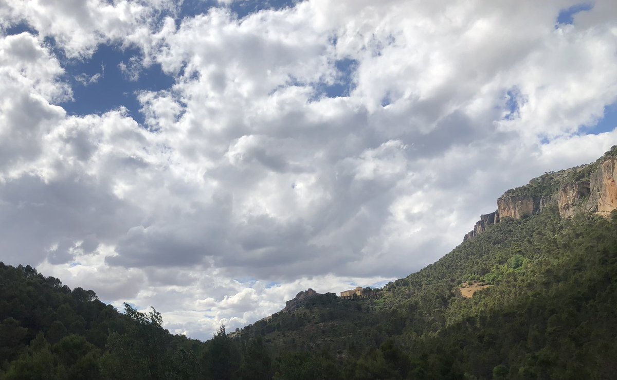 SemiCuenca's tweet photo. Campamento vocacional en Priego (Cuenca). ¿Y si tu oración fuera el último empujón que necesitan algunos de estos chavales para lanzarse sin miedo a los brazos de Dios? https://t.co/itv3UY7O60