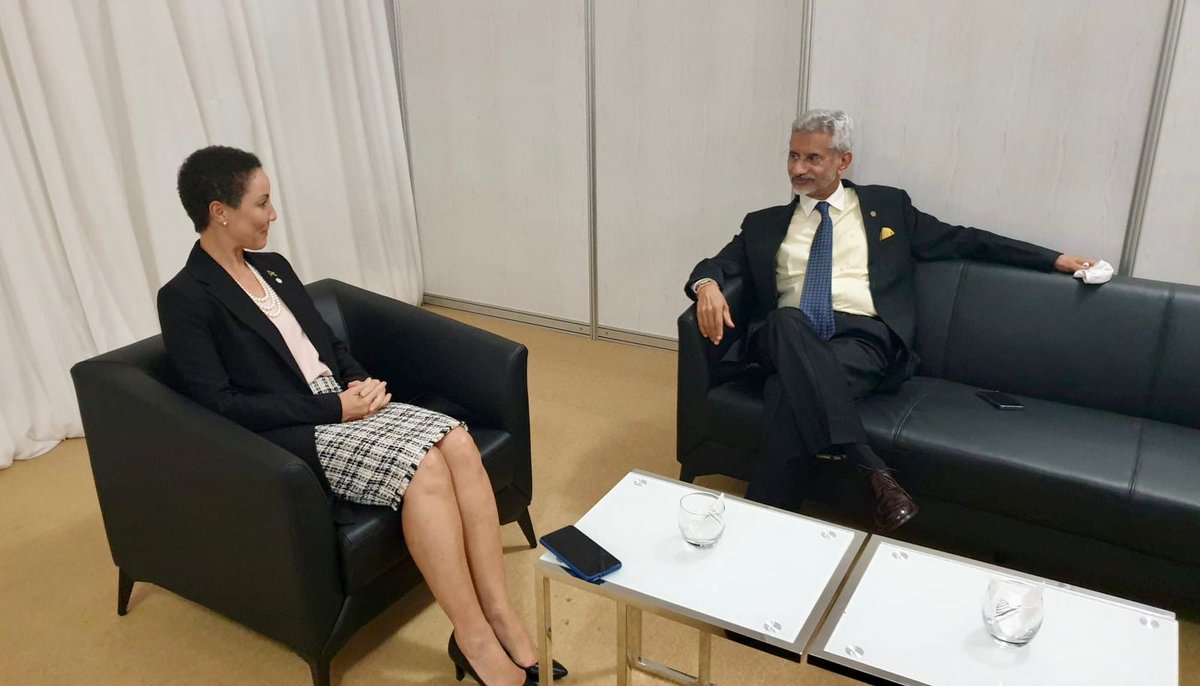 kaminajsmith's tweet photo. 2/2 Recalling the very strong relations between 🇯🇲 and 🇮🇳, I thanked him again for his country's strong support for my candidacy for #Commonwealth Secretary General.
#KJSforCSG #CHOGM2022 https://t.co/15tYYQKTco