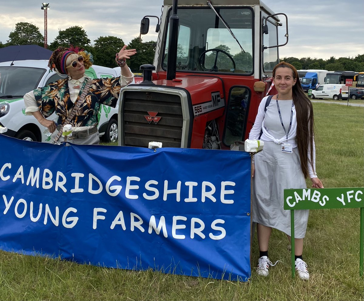 HilCoxCondron's tweet photo. Still processing all the fantastic conversations, connections &amp; collaborative ideas that came out of visiting @CambsCountyDay yesterday. So many incredible people &amp; organisations! #community #COSMICvice #FridayFeeling ♥️ @CambsLabour @borofergie @SSMoir @alexandrabulat @CambsCC https://t.co/KFqhPSthIT