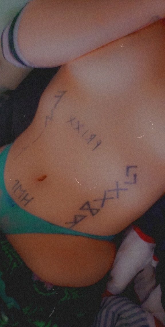 theglitchykid's tweet photo. Can't afford my toys? Perhaps worn panties are more your style~
#OnlyFans #PayMe #findom #femdom #shibaribondage #tight #college #nolimits #emo #nsfw #goodgirl #goodboy #venmoaccepted #paypig #walletsopen #humanatm #sale #PantySniffing #shipsinternationally https://t.co/4DrnkaafRC