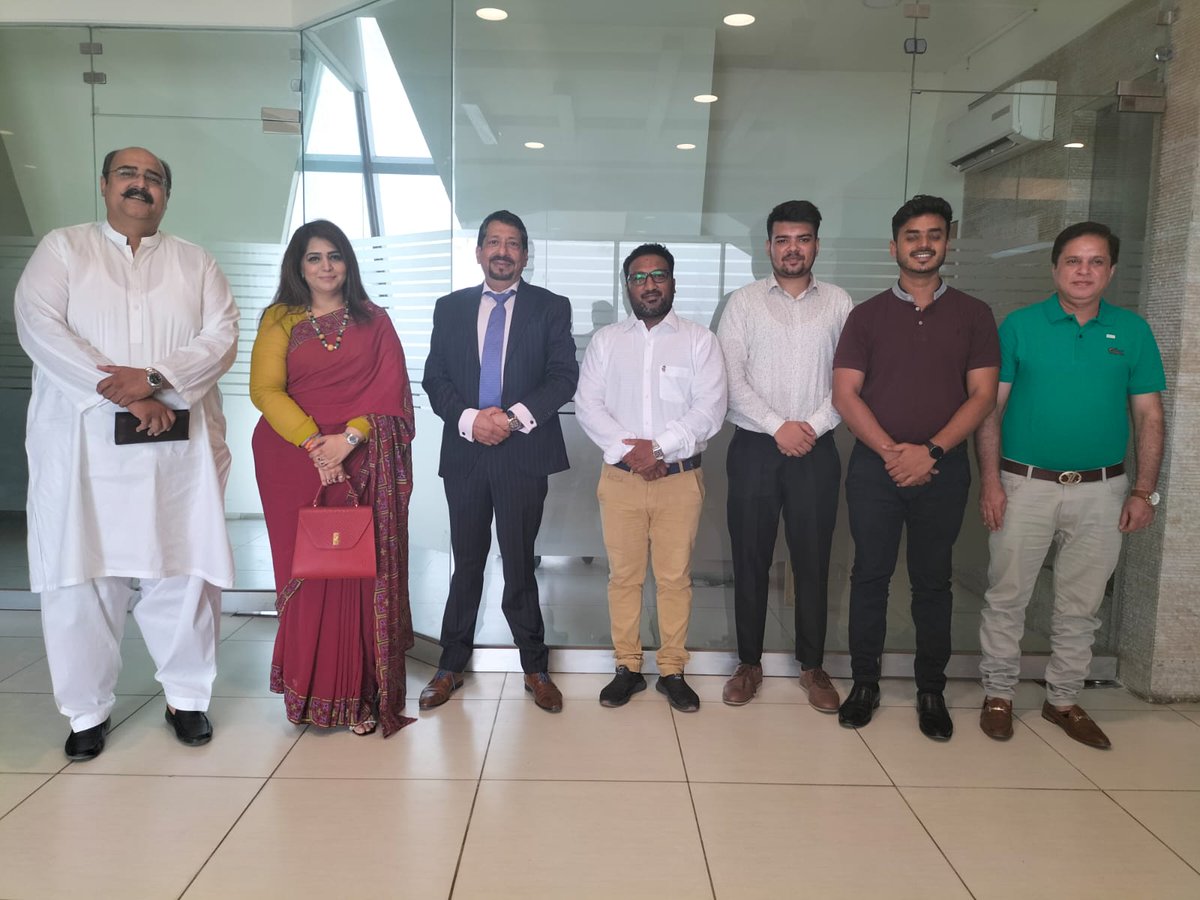 DHFPakistan's tweet photo. Divine Hope Foundation (DHF) welcomed and hosted Syeda Raafia MAMUJEE (SRM) and her team members at their office. DHF Leader Dr. Bashir gave a brief intro to the delegates of the SRM organization and updated them on the projects team DHF is involved in. 
DHF🤝SRM
@UKDivine https://t.co/W442aeCy7J