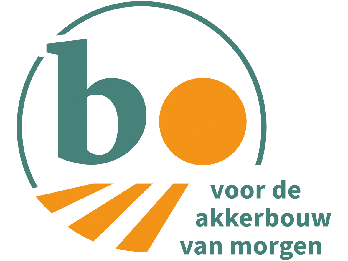DelphyNL's tweet photo. Wordt het stengel- en knolaantal sterk beïnvloed door de manier van loofdoding in pootaardappelen: chemisch of mechanisch? In nateelt vergelijken we deze loofdoding m.b.v. de Agricult Loof-Does. 30juni PA Velddag @DelphyOnderzoek @boakkerbouw https://t.co/6qT0Cf1dBk #loofdoding https://t.co/DfpXHdi1lj