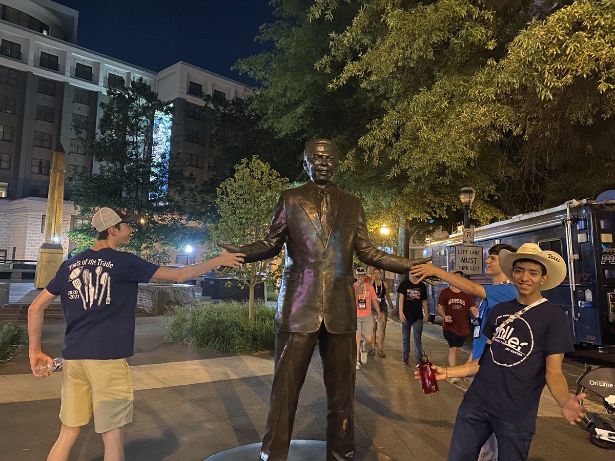 GummChelsea's tweet photo. Final day of competition at #NLSC22 and it was a good one! Ended with fireworks in the park. Now we wait for results. Award ceremony is tomorrow. Fingers crossed for #skillusatexas to take home some jewelry! https://t.co/1mLWxmDFqf