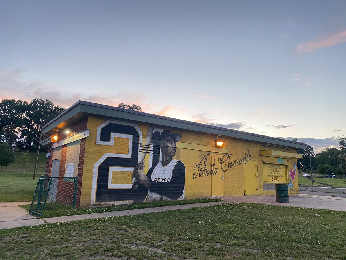 GHTBL1929's tweet image. Roberto watching over things @ColtFoundation #ctbaseball #hartfordct