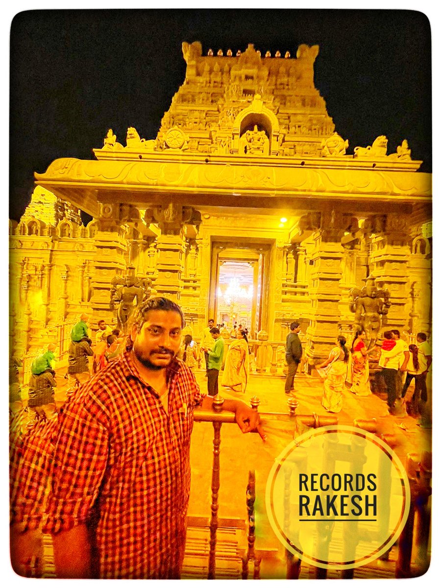 RecordsRakesh's tweet photo. Taken Blessings of Yadagirigutta Narasimha Swamy...@yadadri #YadadriTemple #recordsrakesh #Yadagirigutta #Telangana #Yadadribhuvanagiri #recordsrakesh #Bonmonrakesh https://t.co/FehvJ3RDxY