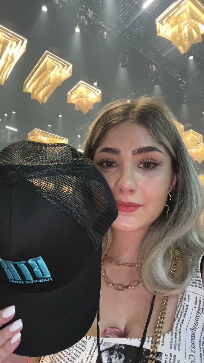 marina tweet media