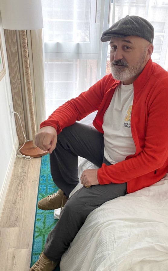 bitpixi's tweet photo. Good pixie-tamer leprechauns are hard to find. I think I have a wee crush. 🥰🧚♀️🍀 #NFTNYC2022 #NFTNYC #GhostAgent #Bitpixi https://t.co/qTNk9p0ck8
